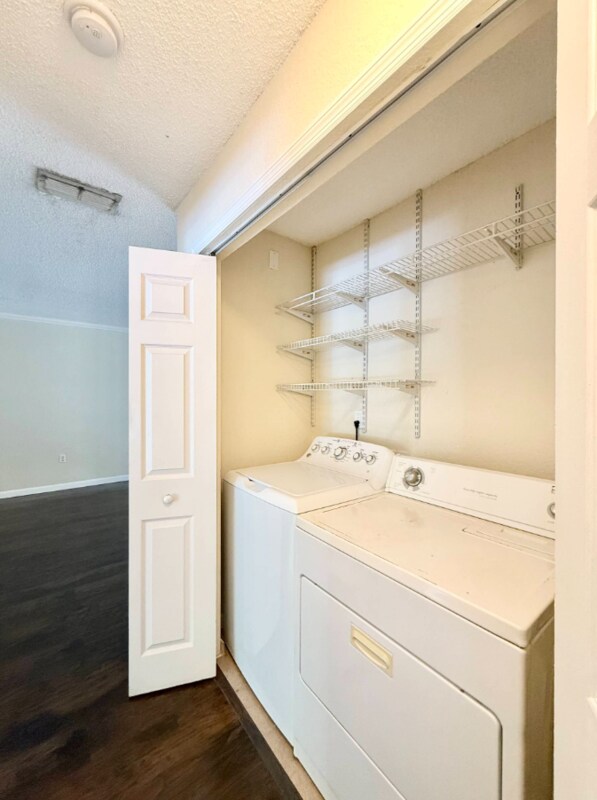Building Photo - 10155 Sailwinds Blvd S