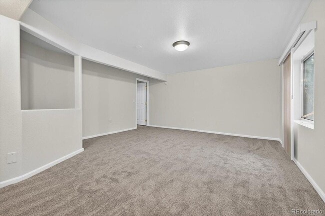 Building Photo - 5241 Helena St