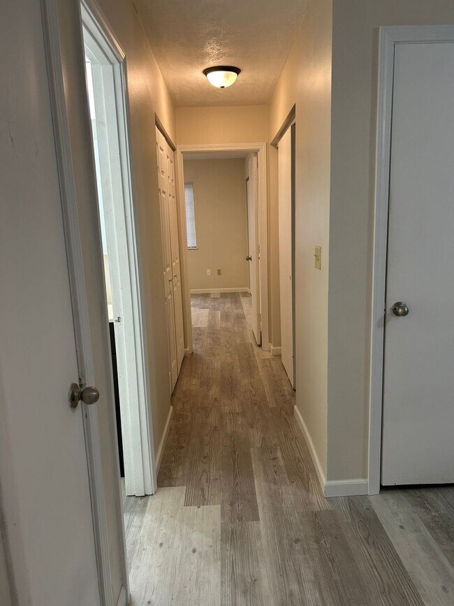 Building Photo - 1121 S 23rd St