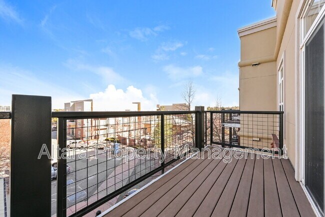 Building Photo - 5401 S Park Terrace Ave