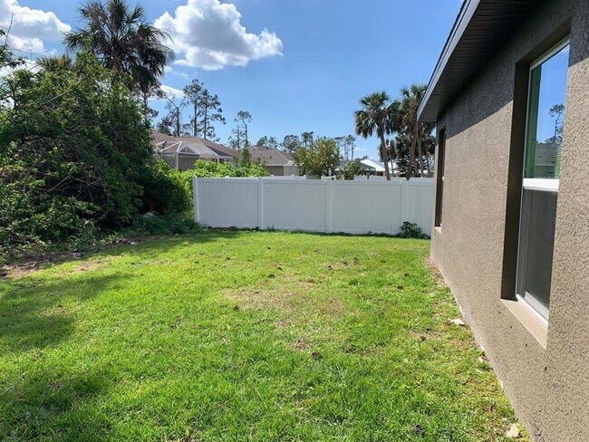 Building Photo - 2082 S Chamberlain Blvd