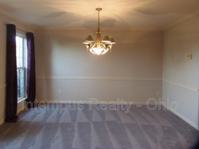 Building Photo - 516 Ironhorse Dr