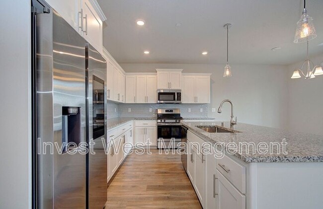 Building Photo - 6834 N 89th Loop