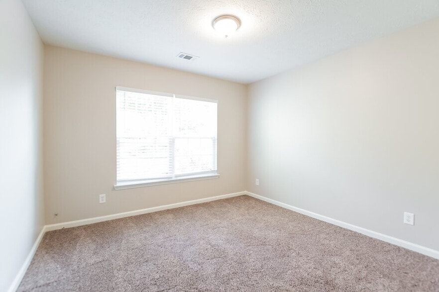 Building Photo - 417 Autumn Creek Dr