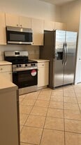 Building Photo - 4256 Vineyard Cir