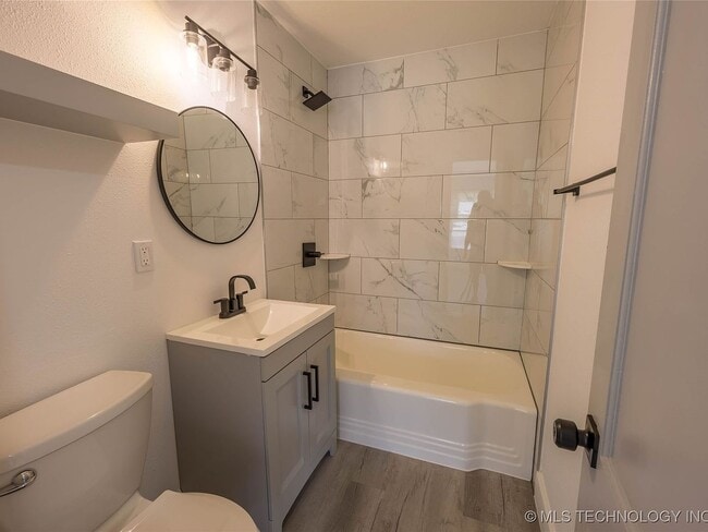 Building Photo - 2 Bed | 1 Bath in North Tulsa!