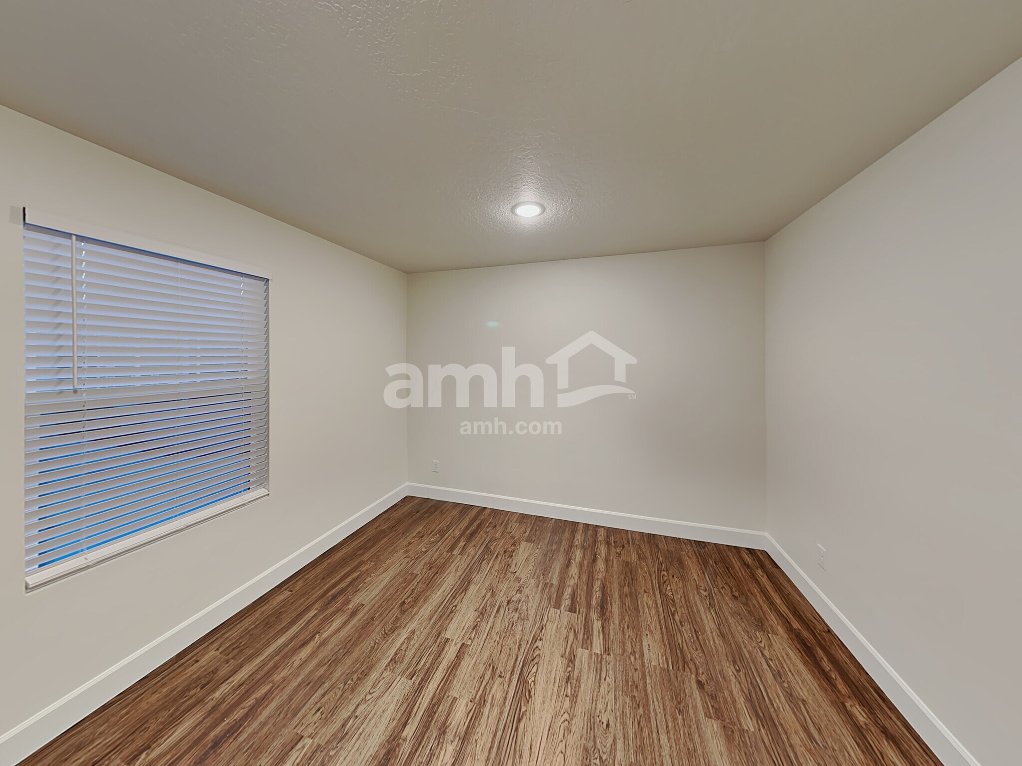 Building Photo - 6008 S Jordan Pkwy W