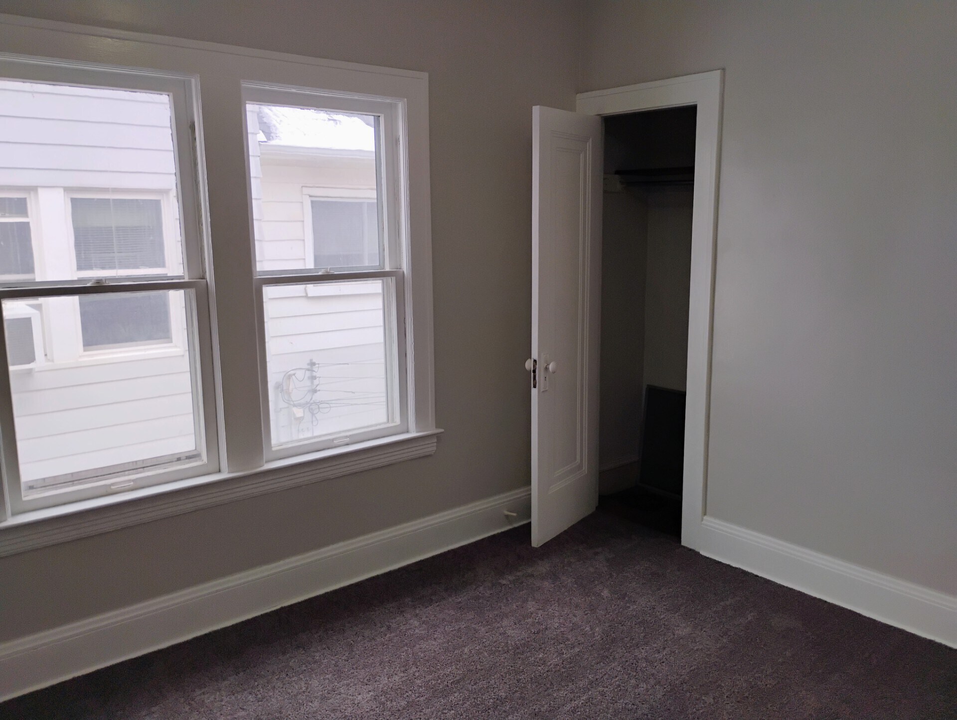 Building Photo - 1673 Victoria Ave