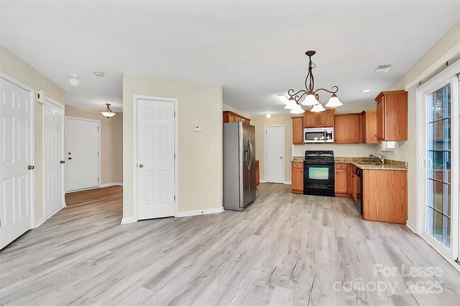 Building Photo - 1445 Laraway Ct NW