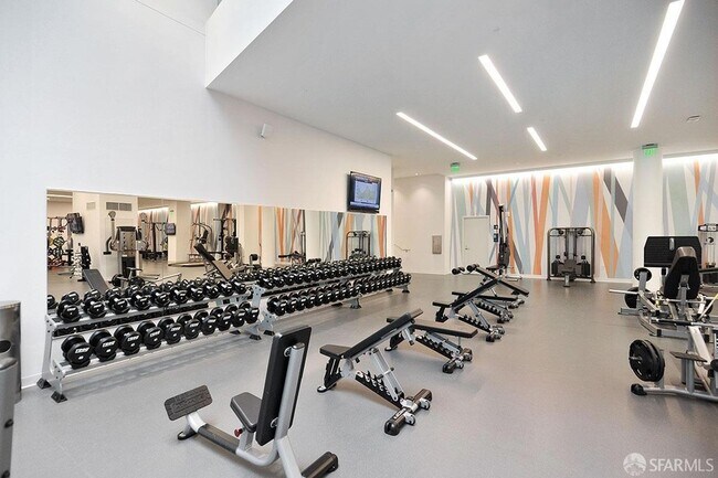 Building Photo - 201 Folsom St