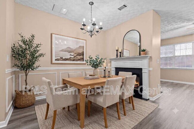 Building Photo - 4932 Vireo Dr
