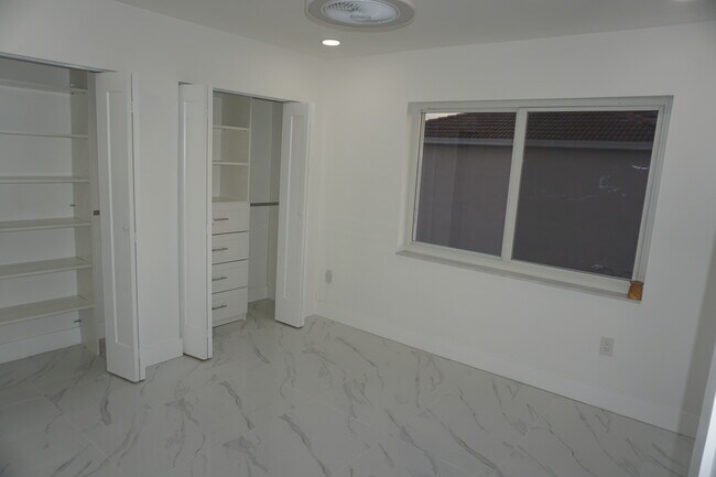 Building Photo - 15614 SW 110th Terrace