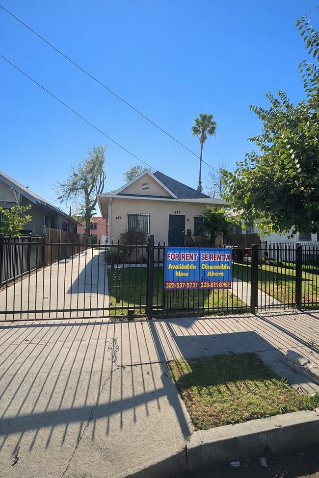 Building Photo - 532 W 55th St