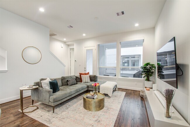 Building Photo - 2717 Eado Grove Ln