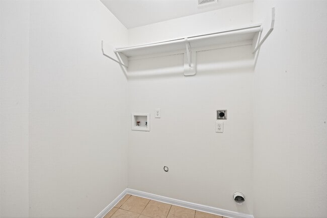Building Photo - 4502 Mallow St