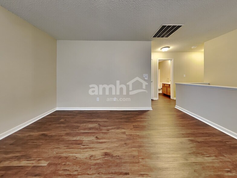 Building Photo - 656 Rocky Meadow Dr