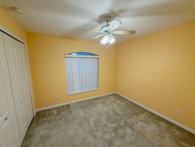 Building Photo - Immaculate 3-bedroom, 2-bathroom home situated on a spacious lot.