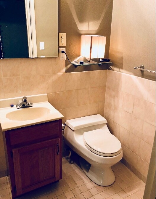 Building Photo - 25 Sereno Pl