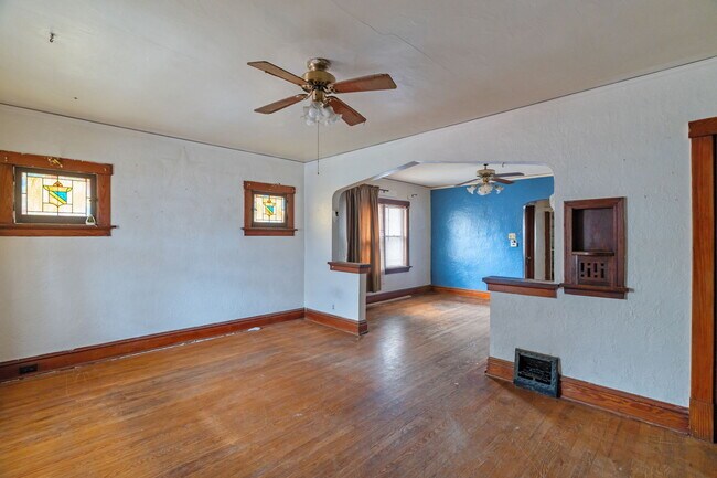 Building Photo - 5451 Genevieve Ave