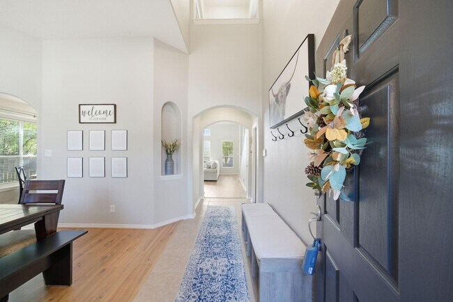 Building Photo - 9207 Hidden Ct