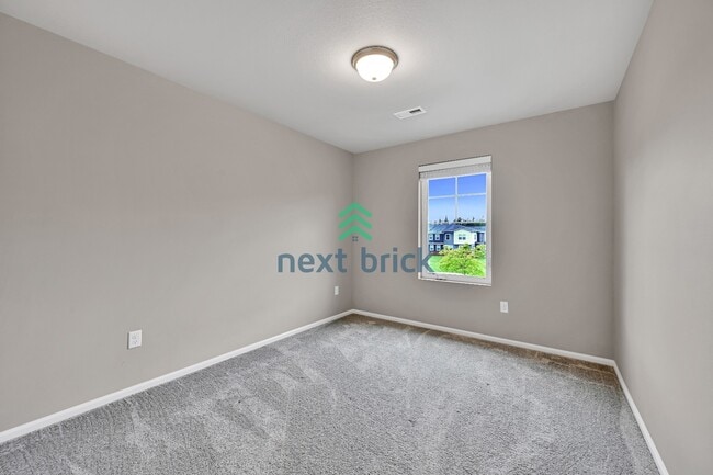 Building Photo - 3 Bed, 2.5 Bath Beautiful Townhouse Available for Rent!