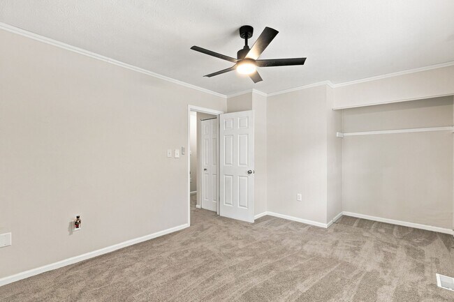 Building Photo - 13 Betty Lee Pl