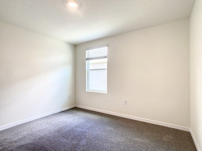 Building Photo - 5581 Logan Cave Ave