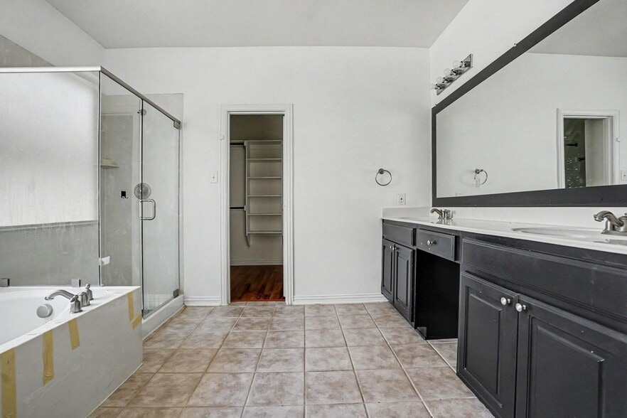 Building Photo - 3023 Riverwood Ln