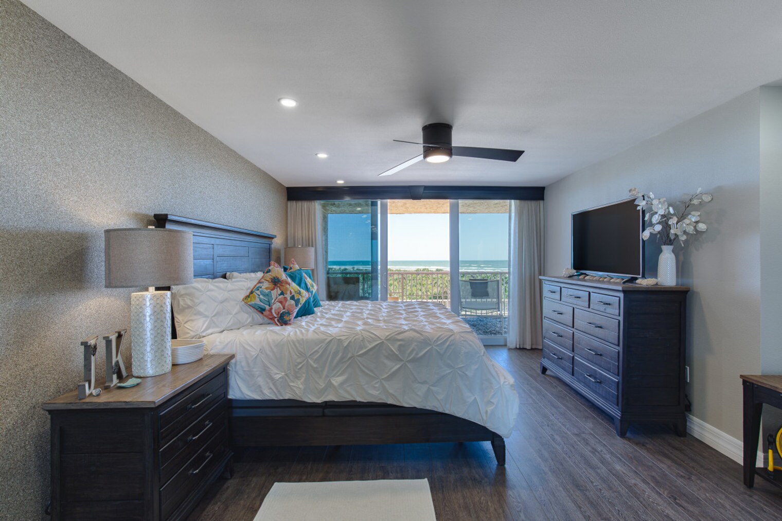 Building Photo - 230 Minorca Beach Way