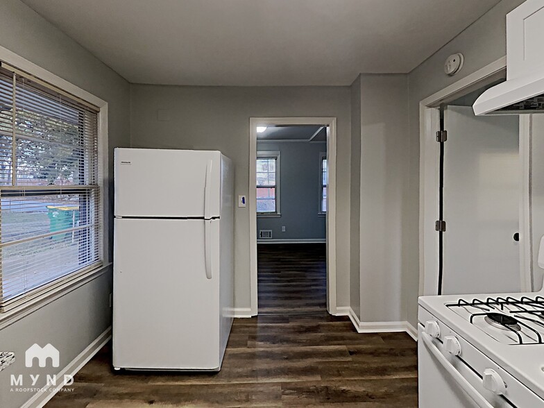 Building Photo - 4789 Courtney Dr