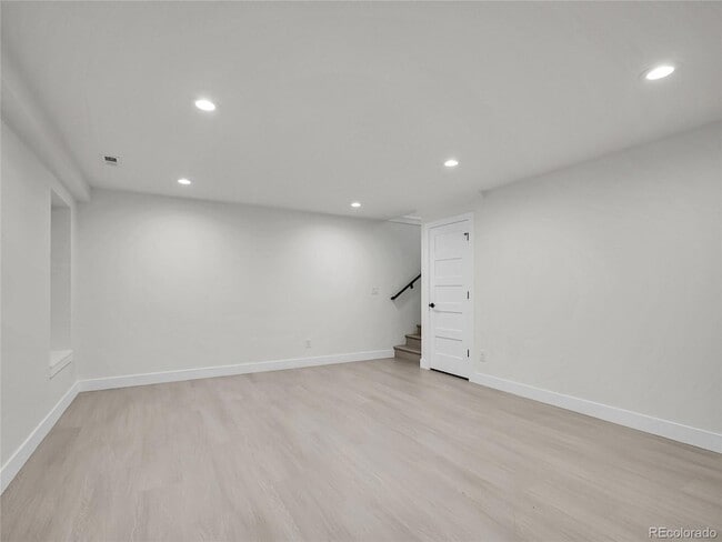 Building Photo - 4640 W 39th Ave