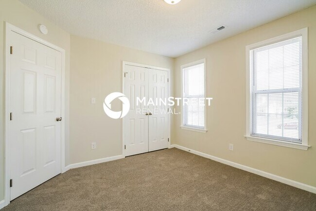 Building Photo - 3 Bedroom Pet-Friendly Home in Clayton, NC with Main Street Renewal