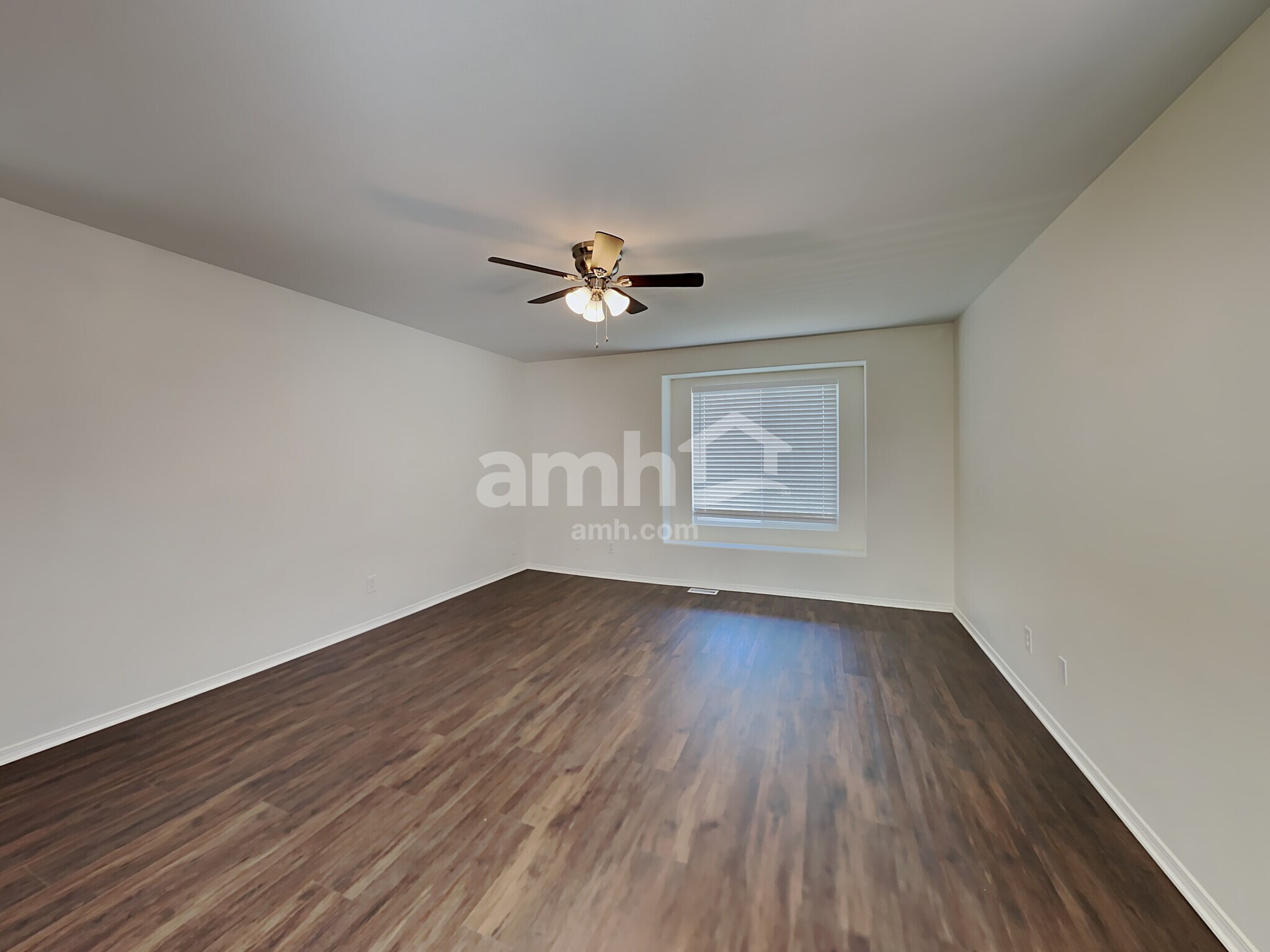 Building Photo - 1545 Gumwood Dr