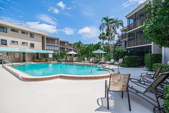 Building Photo - 3605 S Ocean Blvd