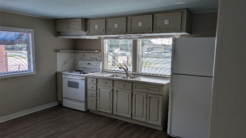 Building Photo - 1020 State Hwy 3