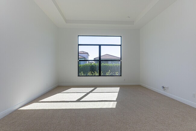 Building Photo - 9155 SW Esule Way