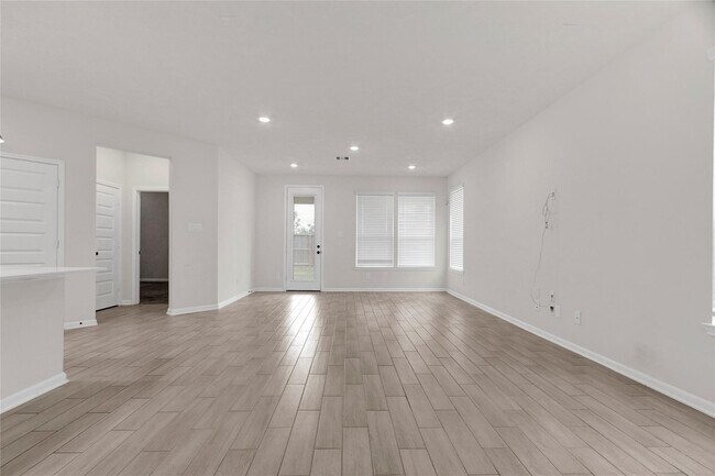 Building Photo - 12802 Camellia Glade Ln