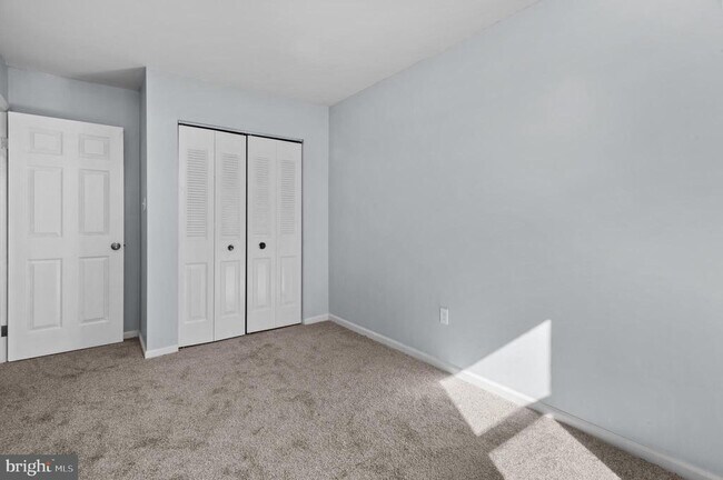 Building Photo - 3303 Walnut Ridge Dr