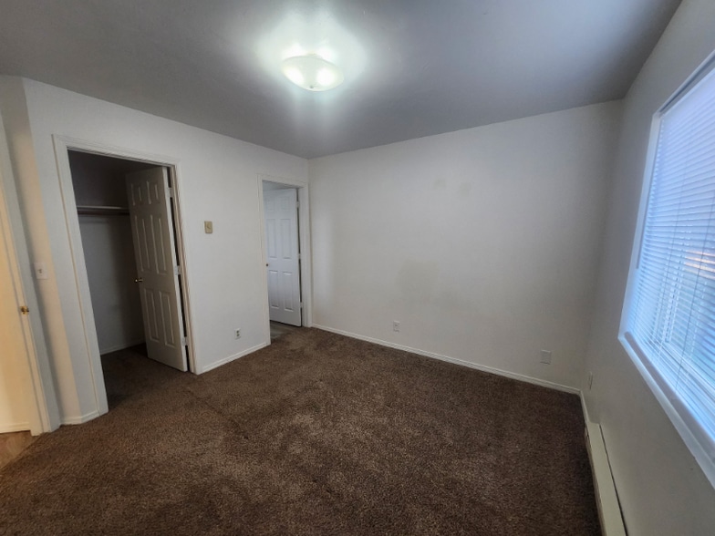 Building Photo - 2140 Elizabeth Blvd