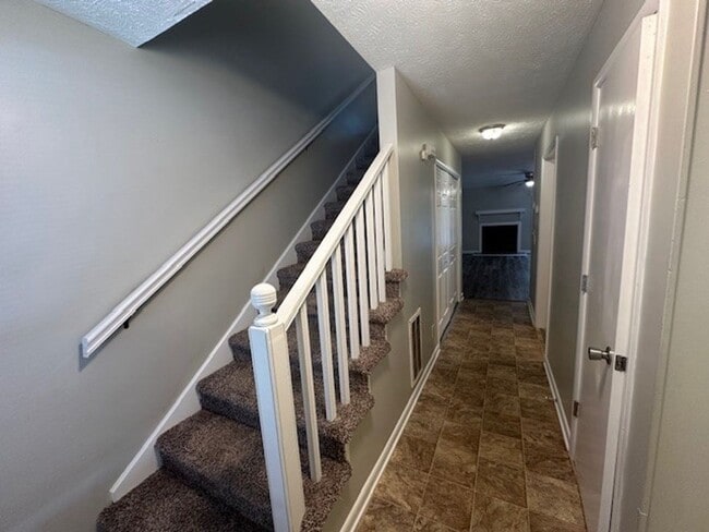 Building Photo - 1190 Wrenwood Ct