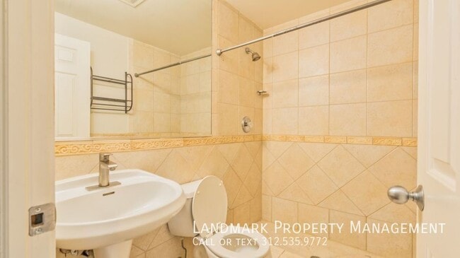 Building Photo - 2329 W Harrison St