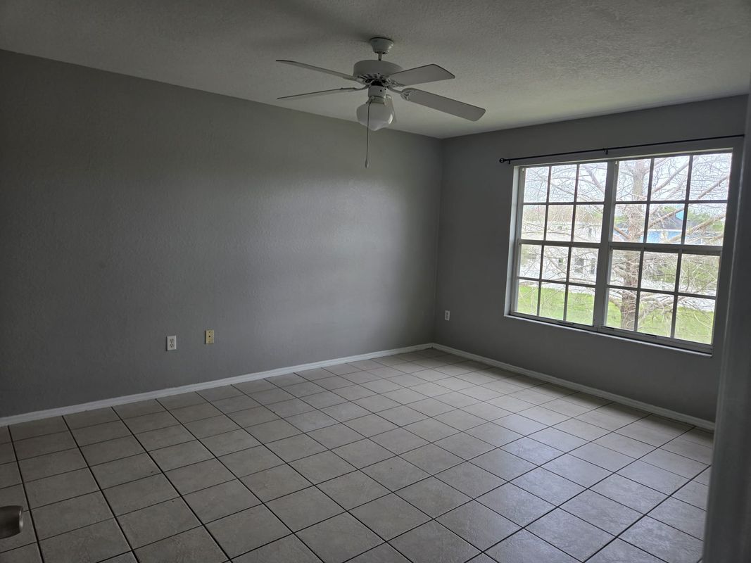 Building Photo - 2319 Prime Cir