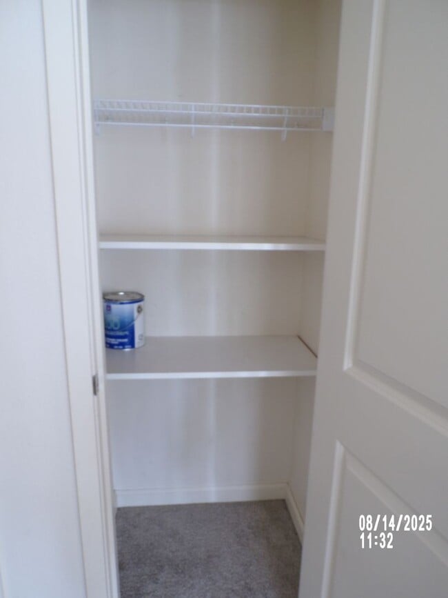 Building Photo - Grand Oaks Condo