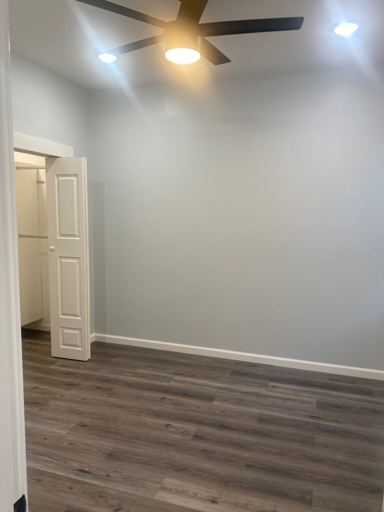 Building Photo - 6443 N Broad St