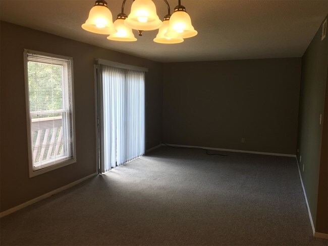 Building Photo - 2618 W Willowlake Dr