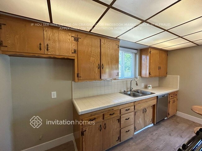 Building Photo - 8852 Casaba Ave