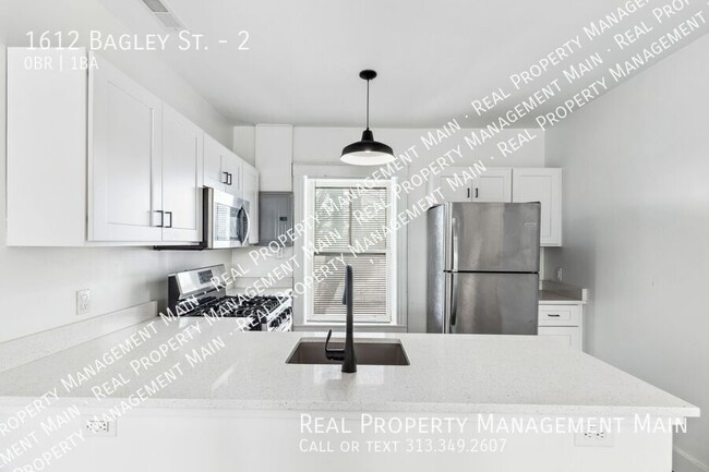 Building Photo - 1612 Bagley St