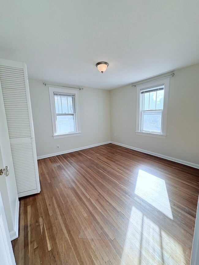 Building Photo - Charming 2 beds 1 baths in Columbus!