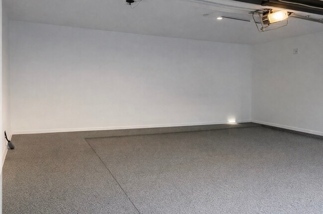 Building Photo - 4103 Pebble Beach Dr