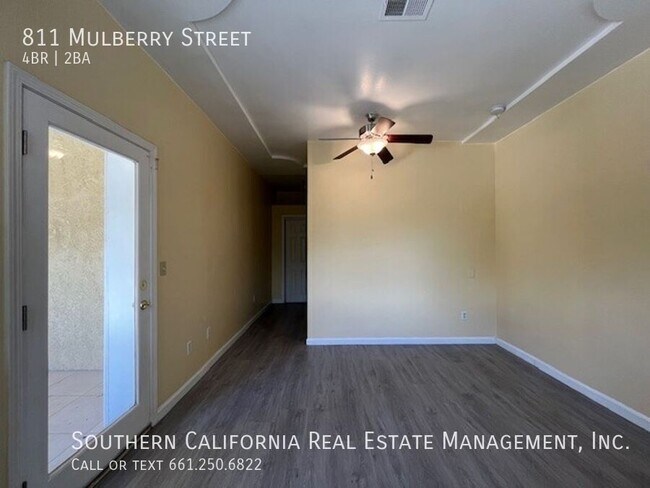 Building Photo - 811 Mulberry St